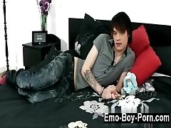 Gay sex Hot emo lad Lewis Romeo gets down and dirty in his first ever
